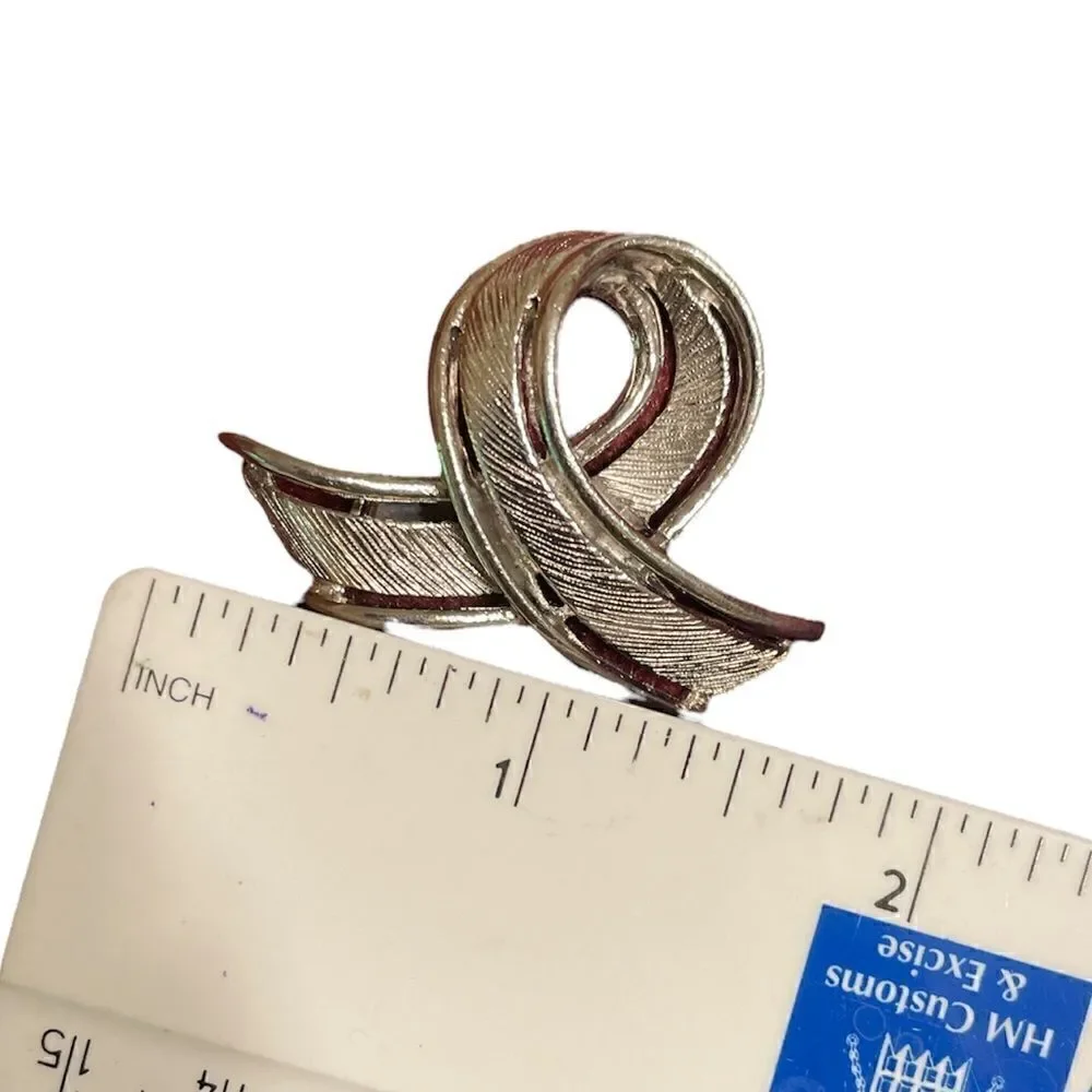 Vintage Silver Tone Knot or Ribbon Brooch Pin